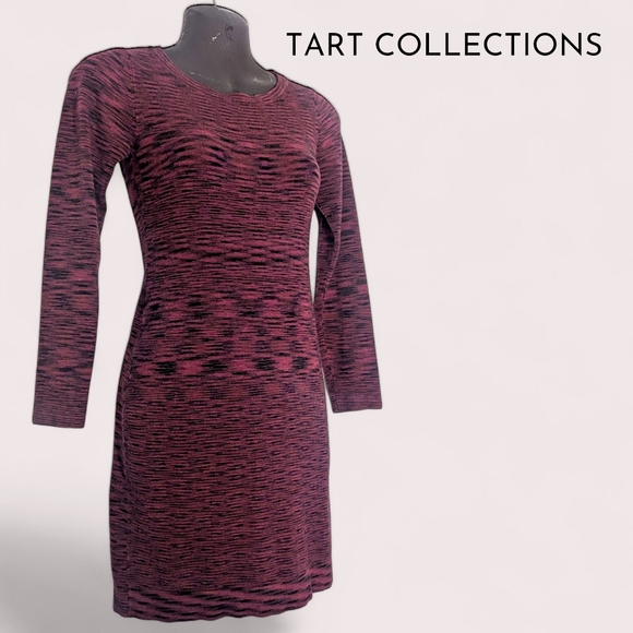 TART - Fitted long sleeve Winter mini dress with vivid space dye print - Picture 2 of 4